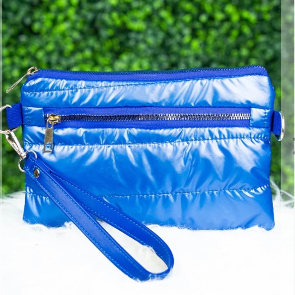 ✅THE SOPHIE GLACIER BLUE PUFFER WRISTLET BAG
